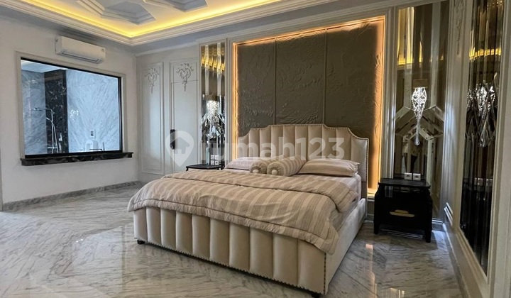 RUMAH MEWAH 6 KAMAR TIDUR ADA PRIVATE CAFE CITRA GRAND