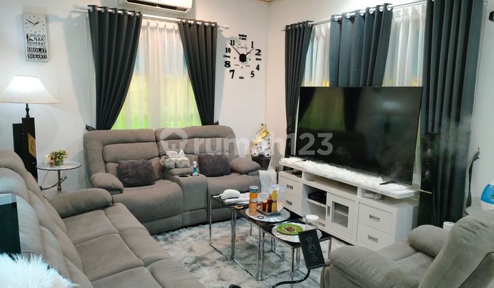 RUMAH BOULEVARD ADA CAFE SIAP JUALAN KOTA WISATA