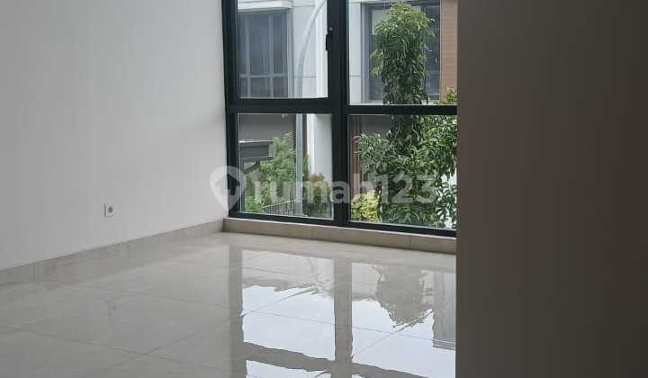 Rumah Mewah Bebas Banjir, 2 Lantai, Kota Wisata 2