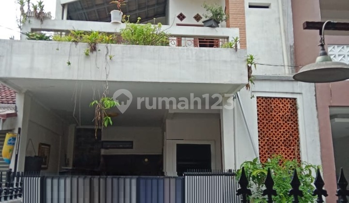 Dijual Cepaat Rumah Villa Dago Tol, Kt.2, Km.2, Lantai Granit, Ada Gudang, Tempat Jemur, Balkon, Uk Kmr Tdr 5,5 X 3 , dan 4,5 X 3