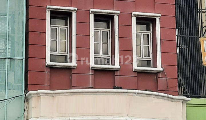 Disewakan Ruko di Gading Serpong Boulevard, 3 lt, ramai, dekar mall SMS