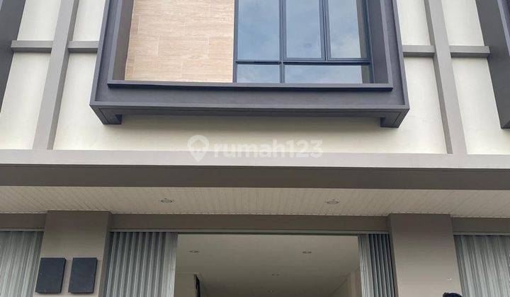 Disewakan Ruko di Pasar Kemis, siap pakai, 2 lantai, Ruko menghadap ke Jln Raya Pasar Kemis 2