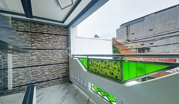 Rumah 3 Lantai di Kautamaan Istri Bandung 9