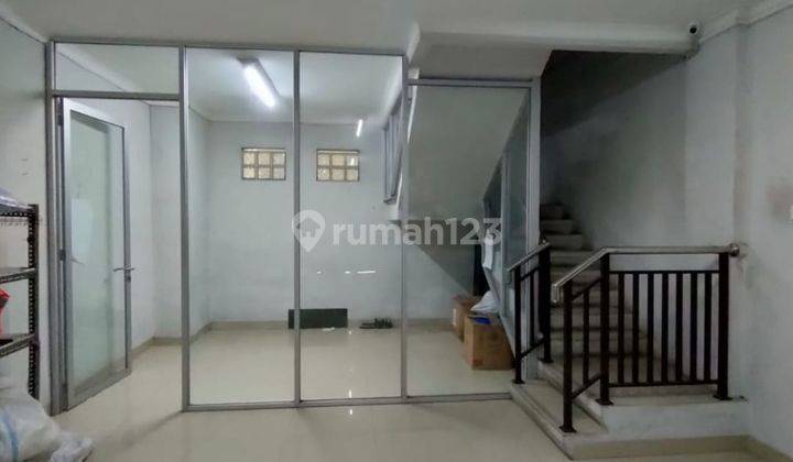 Ruko Bagus 3 Lantai Holis Regency 2