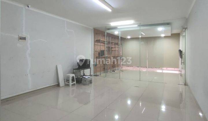 Ruko Bagus 3 Lantai Holis Regency 5