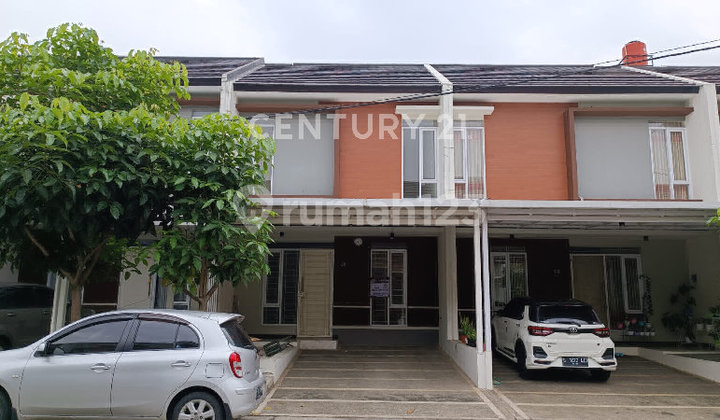 Ready-to-Live House in Sherwood, Taman Kopo Indah V, Bandung City