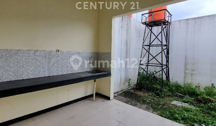 Luxurious TKI House 5 Redwood Taman Kopo Indah 2