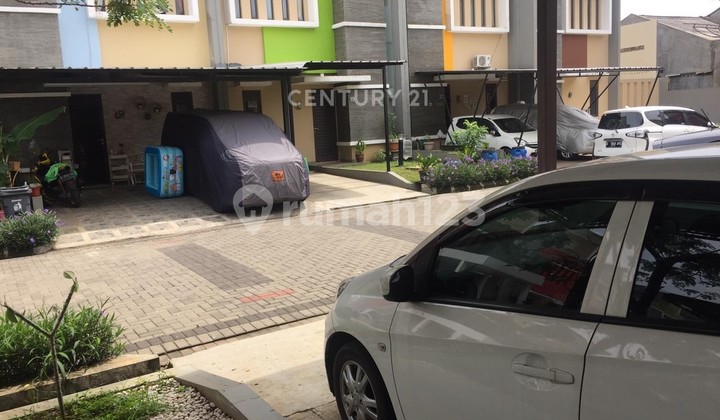 Beautiful Grand Sharon House Near Summarecon Bandung Furnished