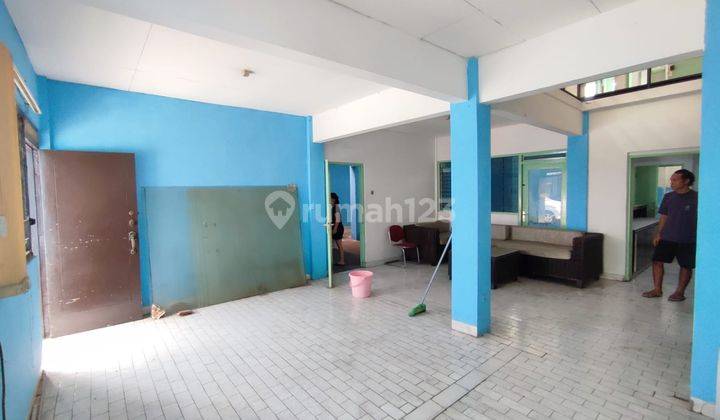 Rumah disewakan di Sayap kebon Kawung 6