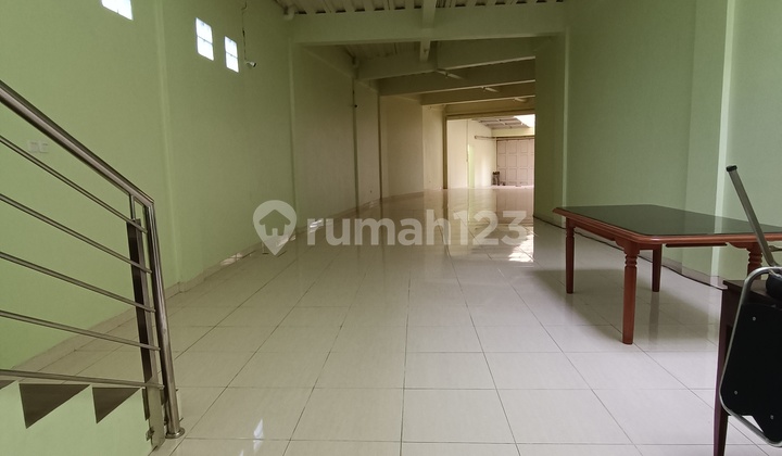 Ruko Siap Pakai di Jl Jend Sudirman Mainroad