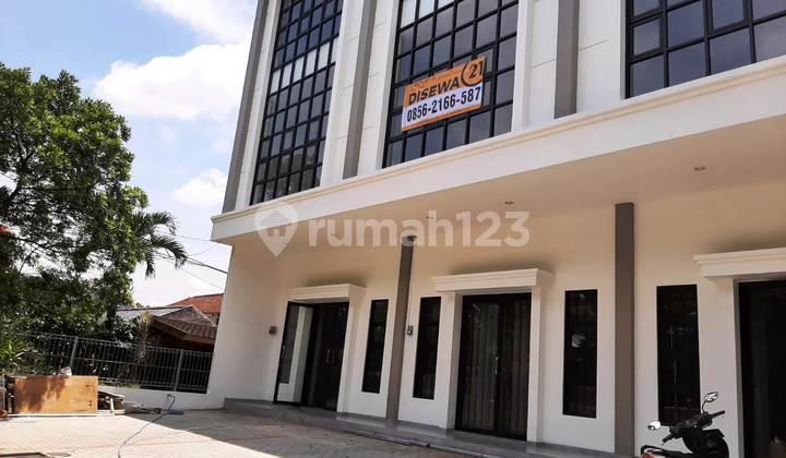 New Shop House in Purnawarman, Dago Wing, Near Bec and Bip Bandung.