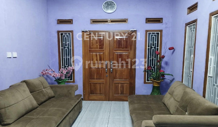 Asri 3-Bedroom House in Tamansari, Cibugel, Sumedang Asri 3-Bedroom House in Tamansari, Cibugel, Sumedang