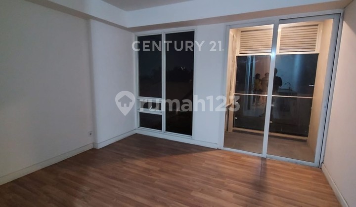 Ready-to-Occupy Studio Type Apartment at Landmark 1