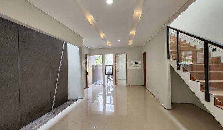 Rumah Minimalis Modern Di Setraduta Dago Grande, Bandung 1