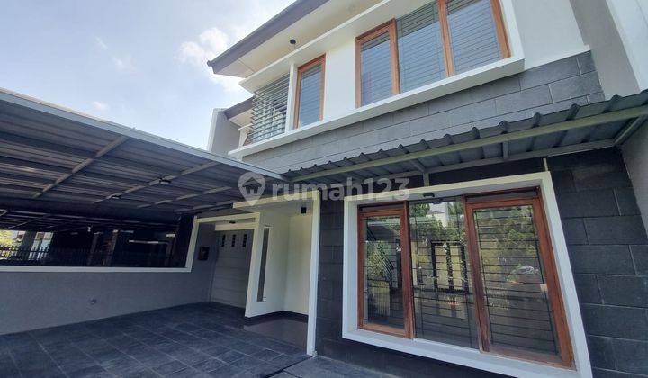 Rumah Lux Singgasana Pradana 1