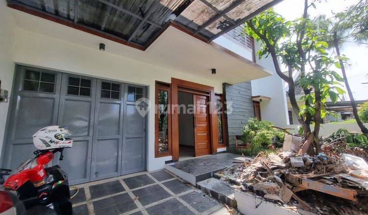 Rumah Lux Singgasana Pradana 1