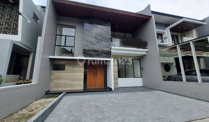 Rumah Lux Singgasana Pradana 1