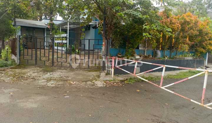 Luxury House Arcamanik Antapani, Main Road, Corner 2