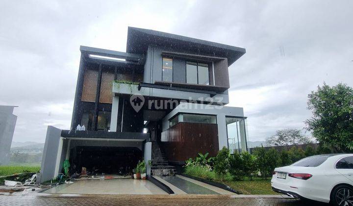 Rumah Super Lux Kota Baru Parahyangan 1