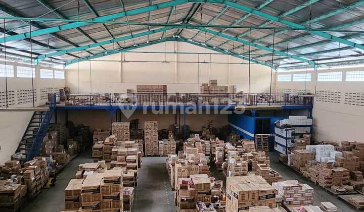 Lux Kopo Cibolerang Warehouse, Bandung City