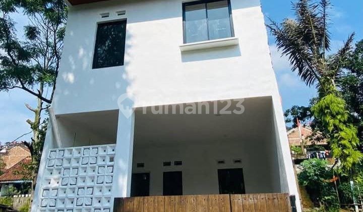 Rumah Baru 2 Lantai Cigadung Bandung Utara, 10 Menit ke Unpad Du Rumah Baru 2 Lantai Cigadung Bandung Utara, 10 Menit ke Unpad Du