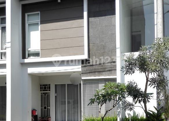 Rumah 2 Lantai Nuansa Indah Buahbatu, 3 Menit ke Tol & Transmart Rumah 2 Lantai Nuansa Indah Buahbatu, 3 Menit ke Tol & Transmart