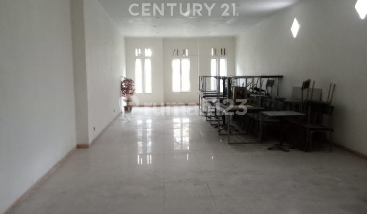 Ruko 3 1/2 LT Mainroad Dalem Kaum, Bandung 1