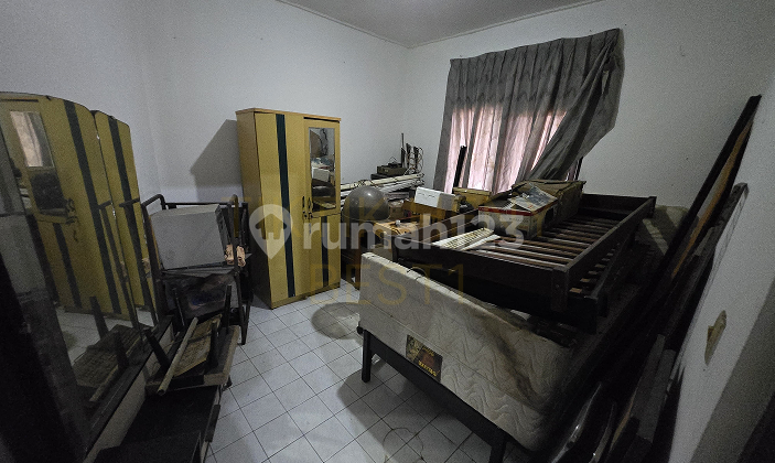 Rumah Luas Tanah 449 m² di Jantung Kota, Dago