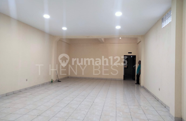 1 1/2 Story Shop House on Main Road Sudirman