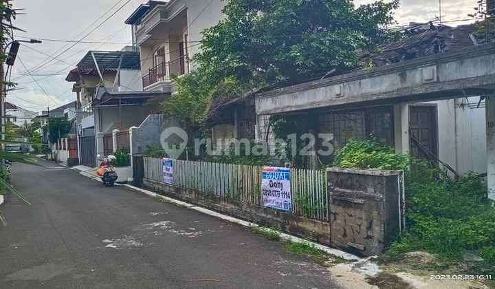 Rumah tua cempaka putih hitung tanah  2