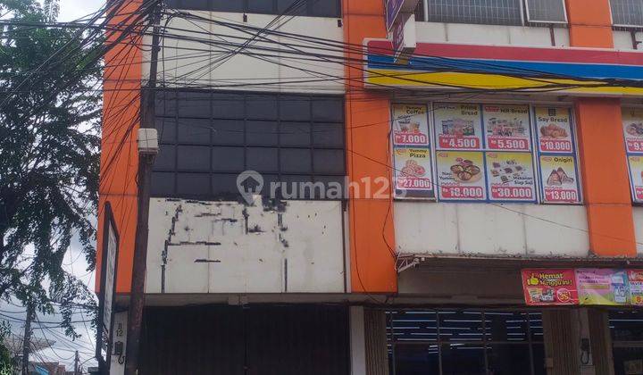 Ruko Gandeng 4 Cempaka Putih Strategis