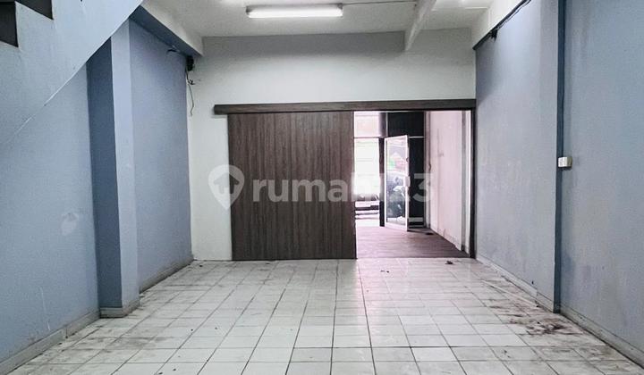 Jl. Fatmawati Raya 4 Lantai Lokasi Strategis