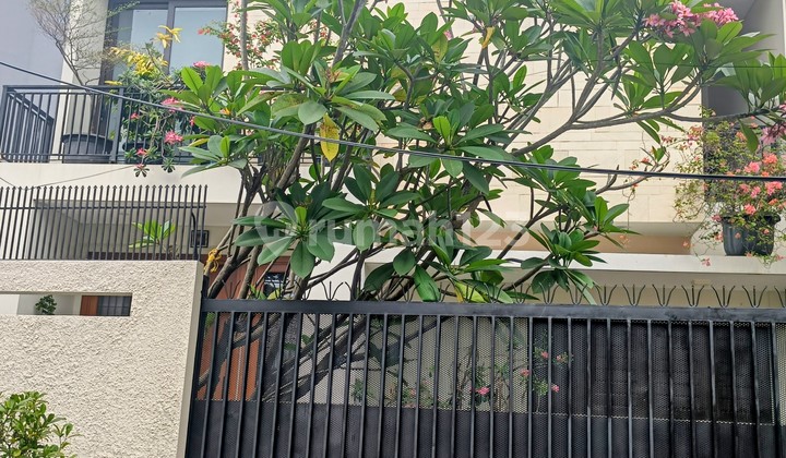 Rumah Mewah Area M P R - Gaharu Siap Huni Dekat Cipete Ry 2