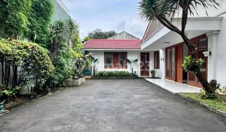 Kemang V Luxury House Ready to Live Prime Location