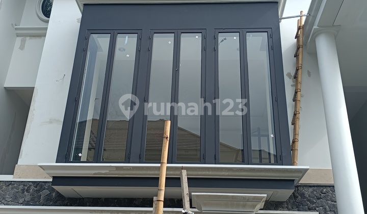 Jl. Gaharu Area Premium Tahap Finishing Hampir Selesai