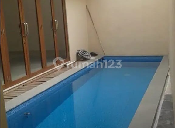 Rumah Mewah Area Tenang Siap Huni 1