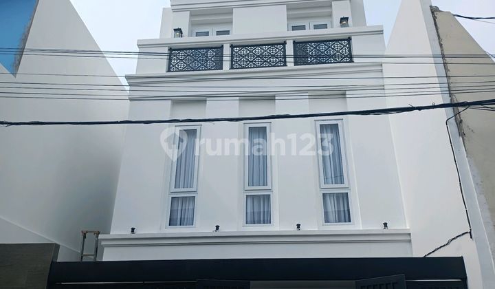 New House Modern Classic Area M P R near Cipete Raya Quiet Location