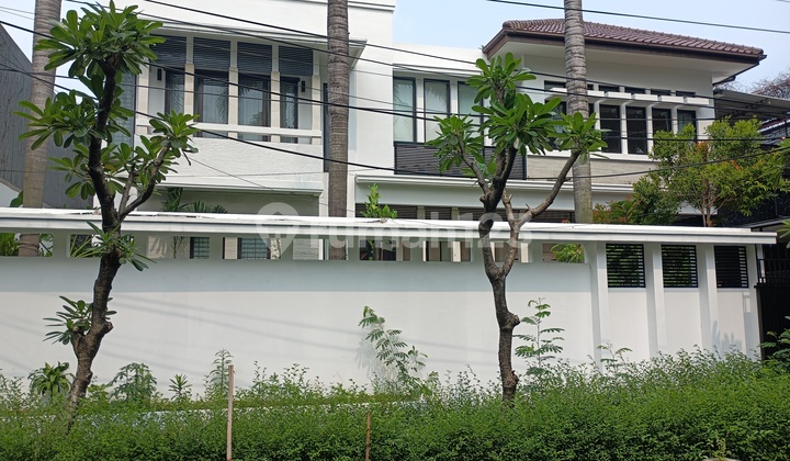 Rumah Mewah Lokasi Premium Kemang Jalan Lebar 2