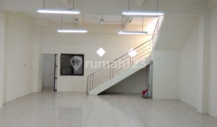 Ruko Strategis Siap Pakai Ruko Strategis Siap Pakai