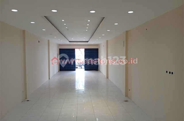 Ruko 2 Lantai Siap Huni dan Strategis Purwokerto Dekat Rita Isola (Pw001432) Ruko 2 Lantai Siap Huni dan Strategis Purwokerto Dekat Rita Isola (Pw001432)