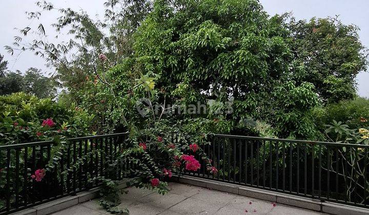 Rumah Mewah 1000 Meter Lebih Harga Menarik di Raffles Hills  2