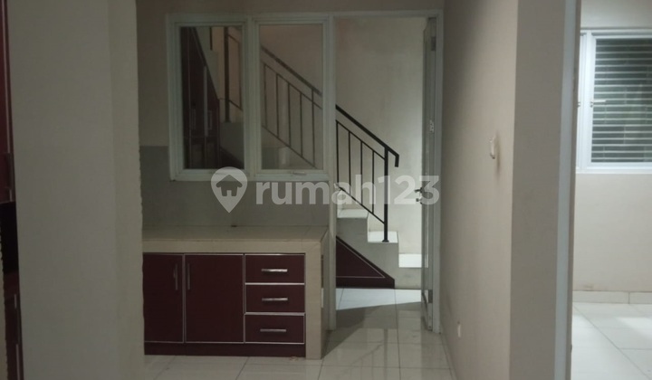 Rumah Bagus 2 Lantai Legenda Wisata Rapih Lt140 lb 200 Murah