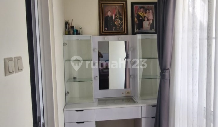 Rumah 2 Lantai Bagus Rapih Minimalis Kota Wisata Lt128 Lb150 Nego 2