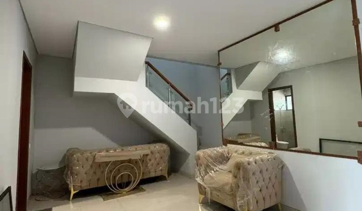 rumah murah minimalis 2 lantai siap huni lt 162 lb300 kota wisata