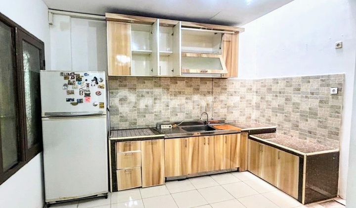 rumah sewa bagus raffles hills minimalis siap huni lt 98 lb 110 2