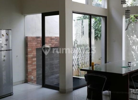 kota wisata rumah 2 lantai megah siap huni bagus lt277 lb385 nego