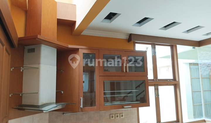 Raffles Hills house good cheap ready to occupy tidy land area 300 building area 250 negotiable 2