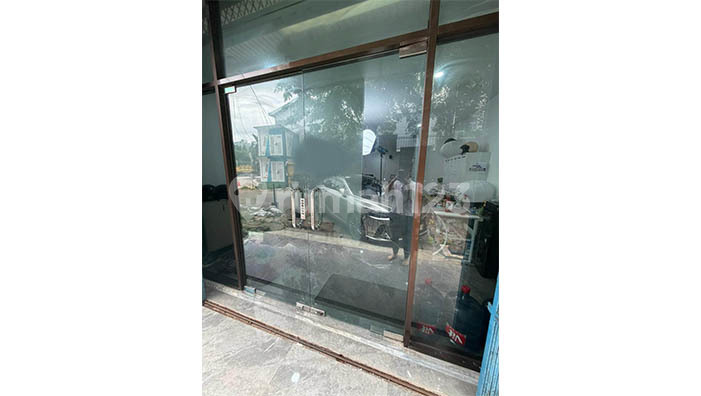 Dijual Ruko Plaza Pasific, Kelapa Gading, sudah renovasi, bagus