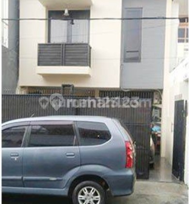 Rumah Lama  2 Lantai Janur Asri, Kelapa Gading Luas 6x17m2