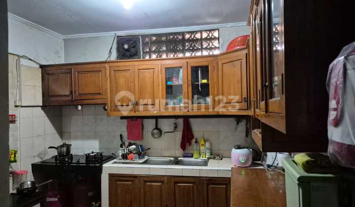 Dijual Rumah Kayu Putih Utara 2